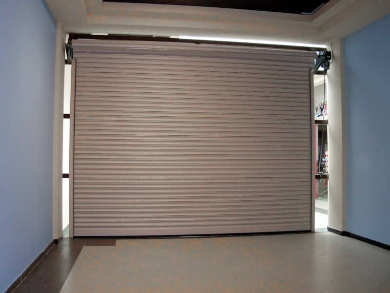 Роллетные ворота DoorHan в Вятских Полянах с установкой