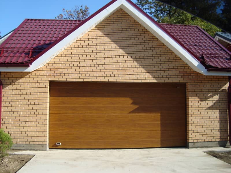 Секционные ворота DoorHan в Вятских Полянах с установкой